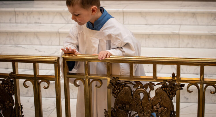 Closing the communion rail