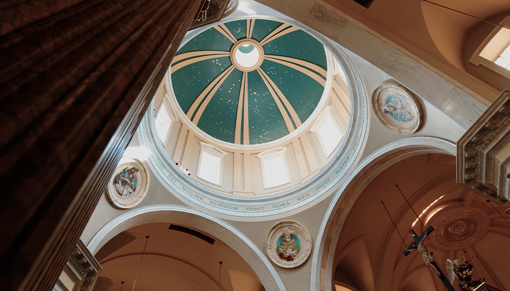 The dome of Our Lady's mantle stars in the Shrine Church.