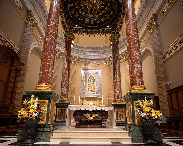 600x750-altar-shrine-of-our-lady-of-guadalupe-marble-baldacchino-in-apse-shrine-of-our-lady-of-guadalupe