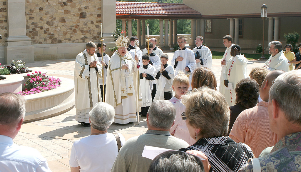 Cardinal Burke for the Shrine Dedication week in the Shrine Plaza