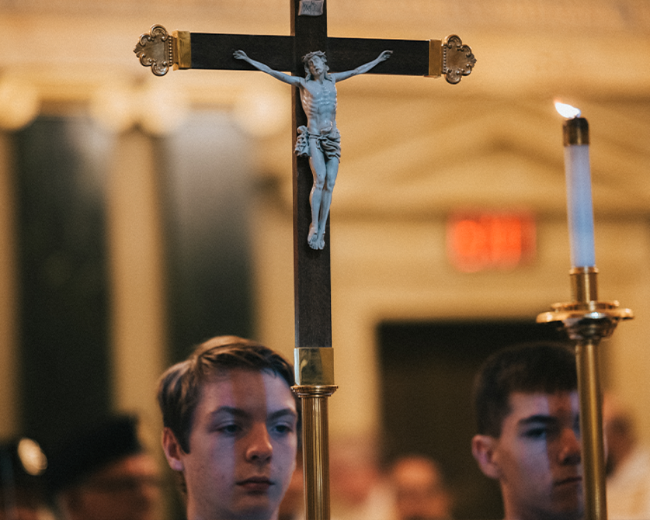 Shrine Altar Servers holding the Crucifix for procession