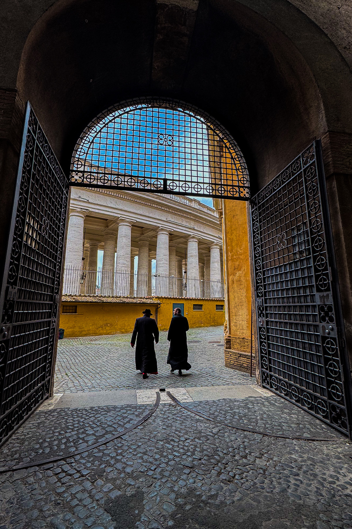 Cardinal Burke Vatican backway 1 Cardinal Burke Vatican backway 1
